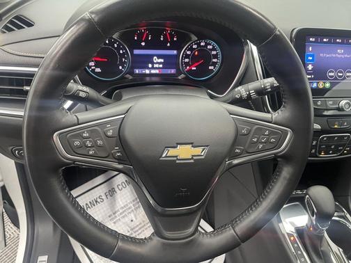 2022 Chevrolet Equinox Premier w/1LZ