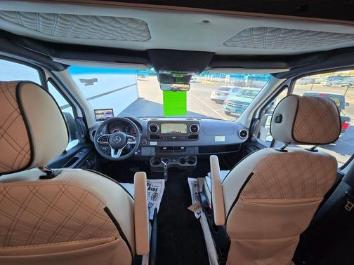 2026 Mercedes-Benz Sprinter 2500 Standard Roof