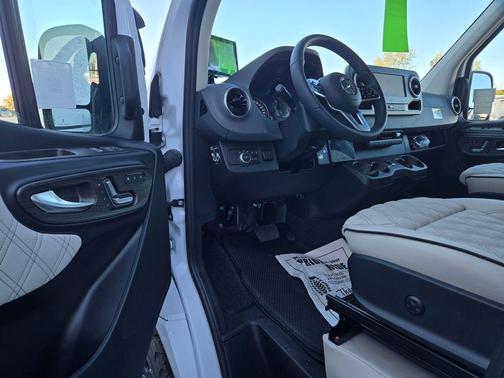 2026 Mercedes-Benz Sprinter 2500 Standard Roof