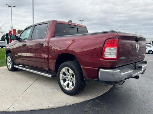 Delmonico Red Pearlcoat 2023 RAM 1500 Big Horn/Lone Star