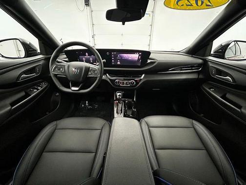 2025 Buick Envista Sport Touring FWD