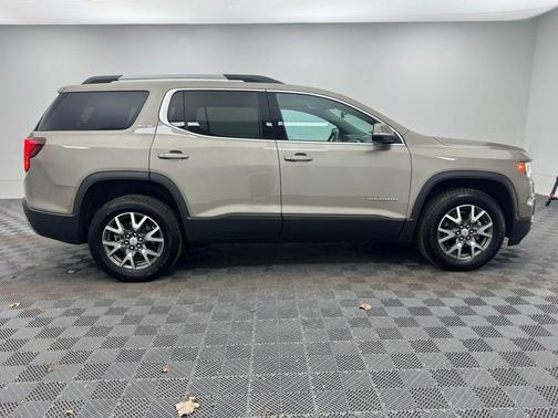 2022 GMC Acadia AWD SLE