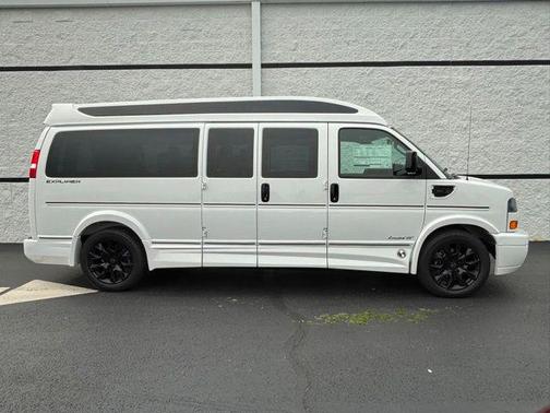 Summit White 2026 GMC Savana 2500 Work Van