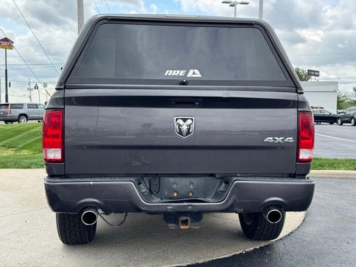 Granite Crystal Metallic Clearcoat 2017 RAM 1500 Express