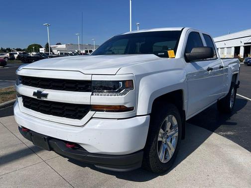 2018 Chevrolet Silverado 1500 Custom