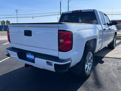 2018 Chevrolet Silverado 1500 Custom
