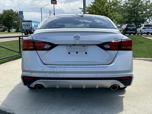 2022 Nissan Altima 2.5 SV