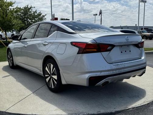 2022 Nissan Altima 2.5 SV