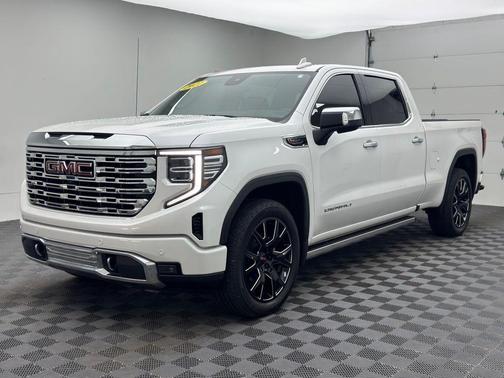 White Frost Tricoat 2022 GMC Sierra 1500 Denali