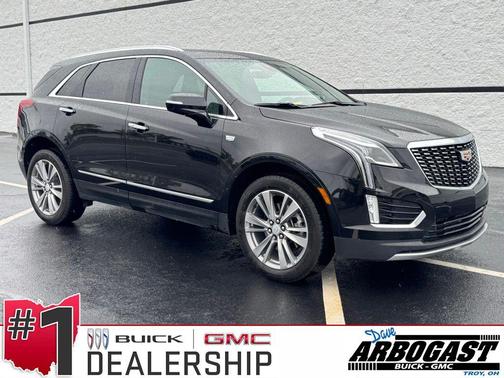 Stellar Black Metallic 2024 Cadillac XT5 Premium Luxury