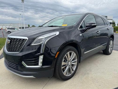 Stellar Black Metallic 2024 Cadillac XT5 Premium Luxury