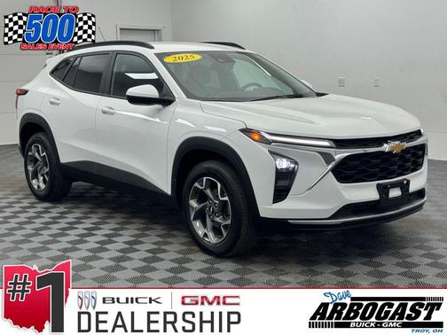 Summit White 2025 Chevrolet Trax LT