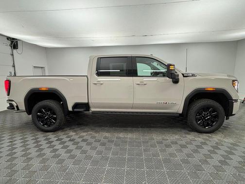 2026 GMC Sierra 2500 AT4