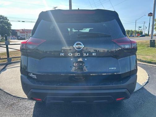 2021 Nissan Rogue S
