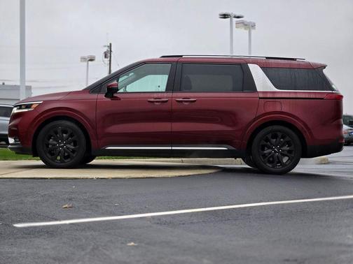 2024 Kia Carnival SX