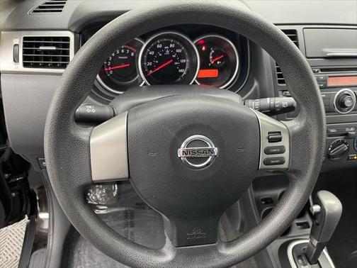 2011 Nissan Versa 1.8 S