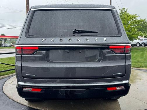 Baltic Gray Metallic Clearcoat 2022 Jeep Wagoneer Series III 4x4