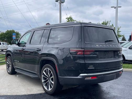 Diamond Black Crystal Pearlcoat 2022 Jeep Wagoneer Series II 4x4