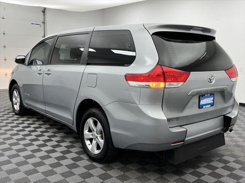 2014 Toyota Sienna L