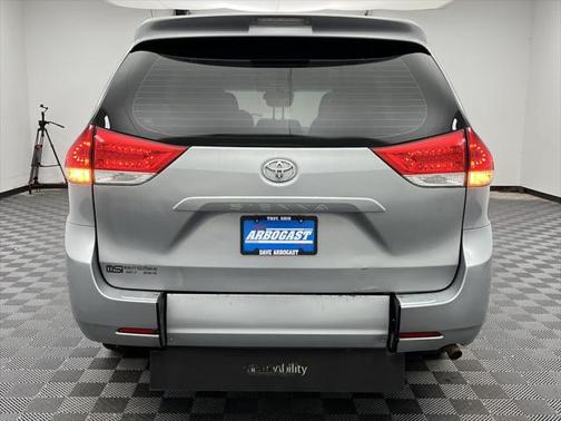 2014 Toyota Sienna L