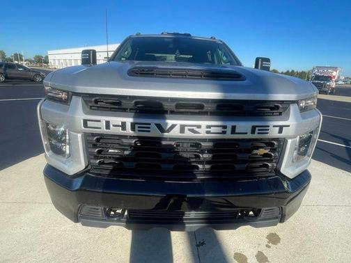 2022 Chevrolet Silverado 2500 Custom