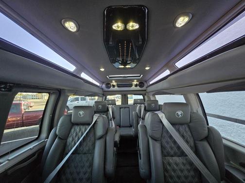 2025 GMC Savana 2500 Work Van