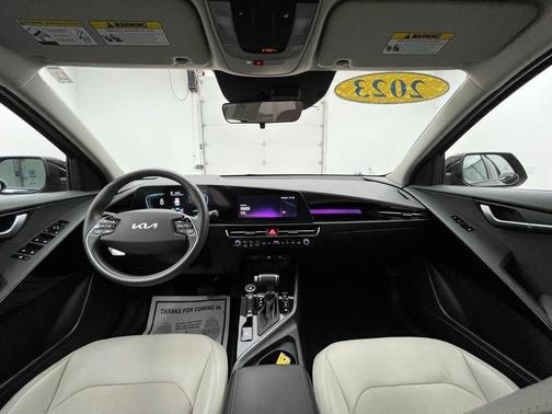 2023 Kia Niro EX