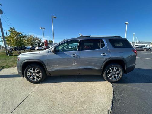 2021 GMC Acadia FWD SLT