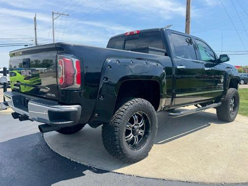 Onyx Black 2017 GMC Sierra 1500 SLT
