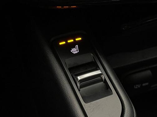 Glacial White Pearl 2024 Kia Telluride S