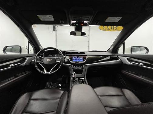 2022 Cadillac XT6 Premium Luxury AWD