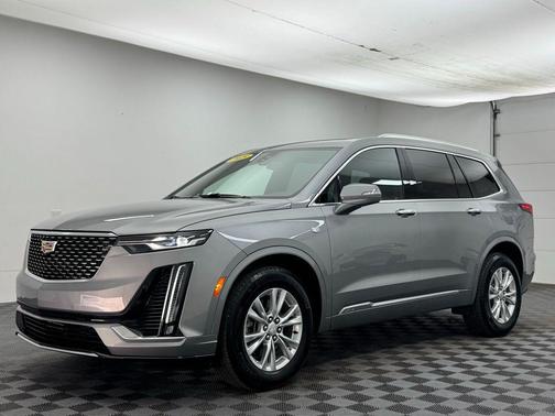Argent Silver Metallic 2025 Cadillac XT6 Luxury AWD