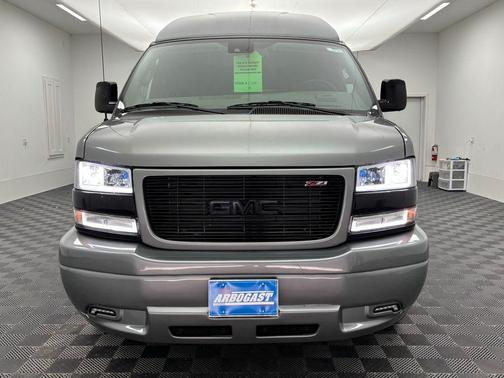 2025 GMC Savana 2500 Work Van