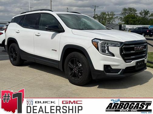 Summit White 2022 GMC Terrain AWD AT4