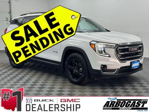 Summit White 2022 GMC Terrain AWD AT4