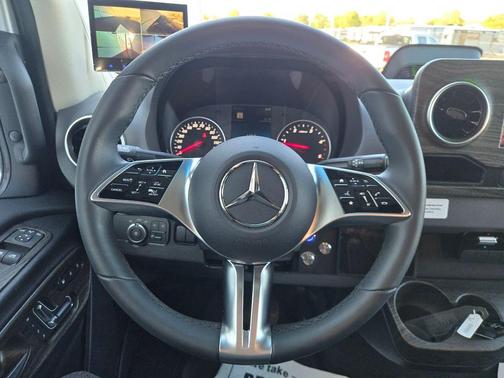 2025 Mercedes-Benz Sprinter 2500 Standard Roof