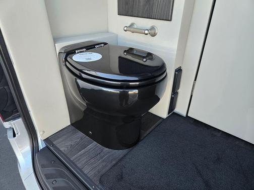 2025 Mercedes-Benz Sprinter 2500 Standard Roof