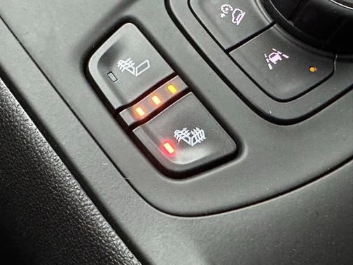 Quicksilver Metallic 2022 GMC Terrain SLE