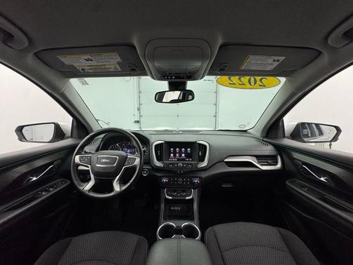 Quicksilver Metallic 2022 GMC Terrain SLE