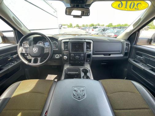 Stinger Yellow Clear Coat 2016 RAM 1500 Sport