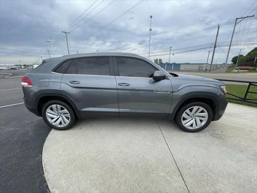 2022 Volkswagen Atlas Cross Sport 3.6L V6 SE w/Technology