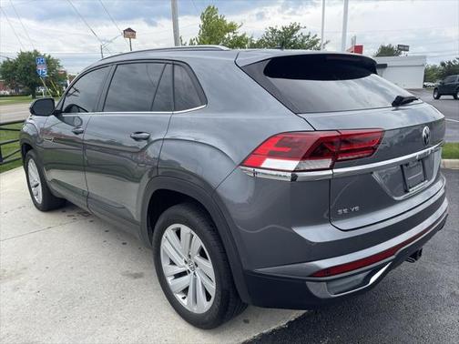 2022 Volkswagen Atlas Cross Sport 3.6L V6 SE w/Technology