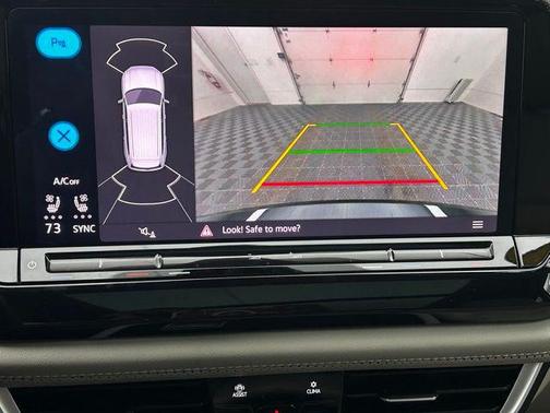 2024 Volkswagen Atlas 2.0T SE w/Technology 4MOTION