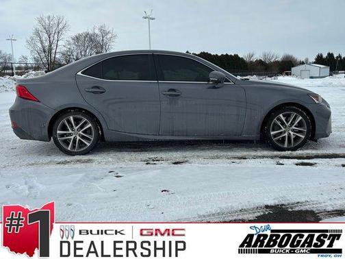 2018 Lexus IS 300 Base