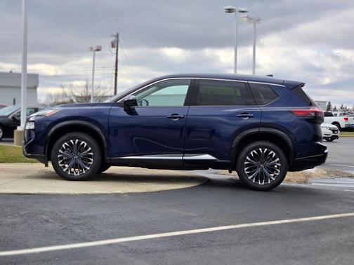 2025 Nissan Rogue Platinum