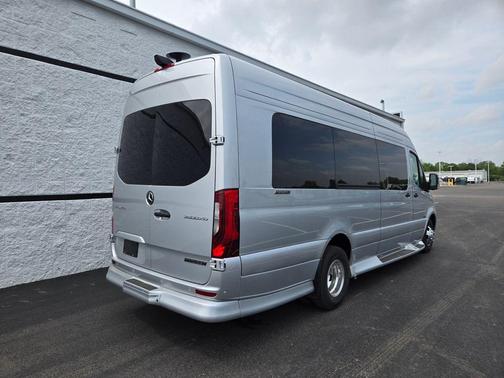 2024 Mercedes-Benz Sprinter 3500XD High Roof