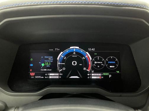 2022 Toyota Tundra Hybrid Platinum