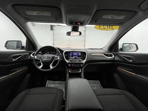2023 GMC Acadia FWD SLE