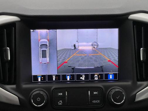Sterling Metallic 2023 GMC Terrain SLT