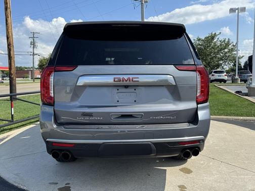 2022 GMC Yukon XL Denali